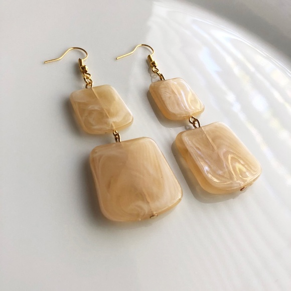 NEW "Temple" Acrylic Square Earrings (yellow) - Picture 3 of 8